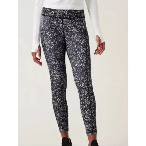 Athleta Ultimate Stash Pocket 7/8 Tight Static Black White | Size small - Picture 1 of 8